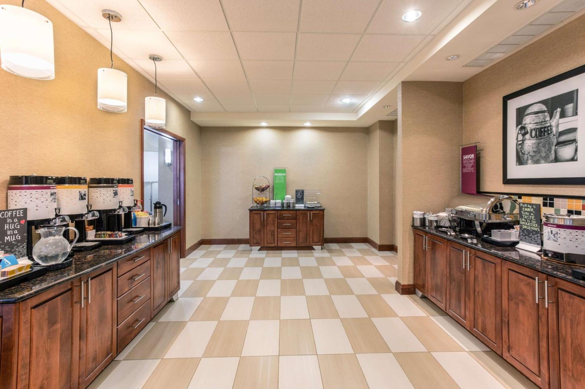 Hampton Inn Рок-Спрингс Экстерьер фото