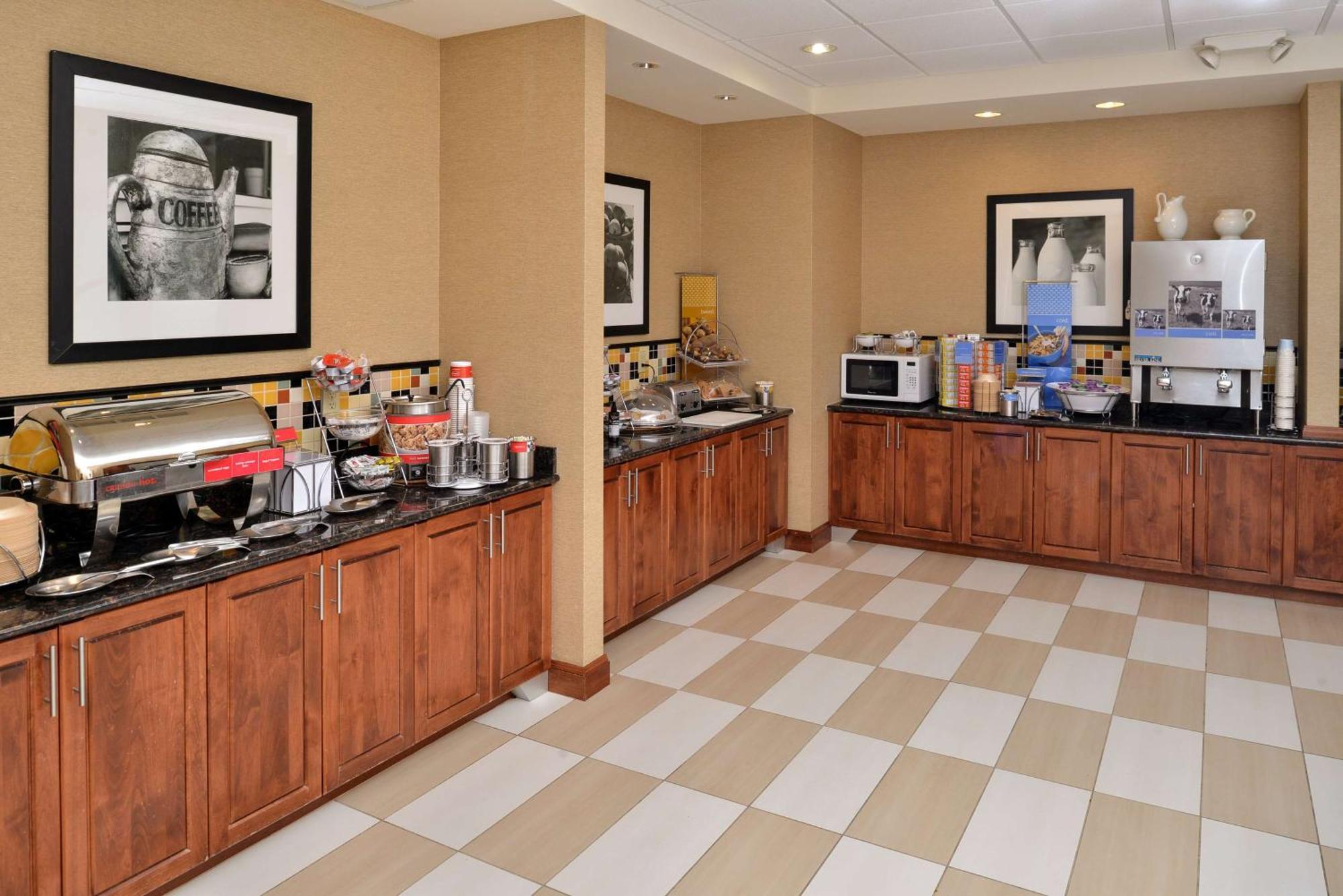 Hampton Inn Рок-Спрингс Экстерьер фото
